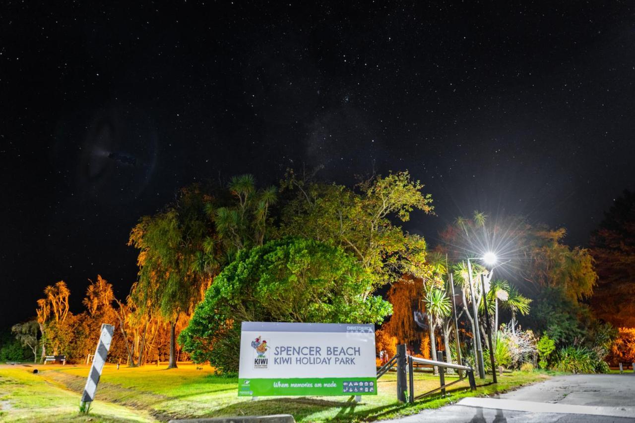 Spencer Beach Top 10 Holiday Park Крайстчёрч Экстерьер фото
