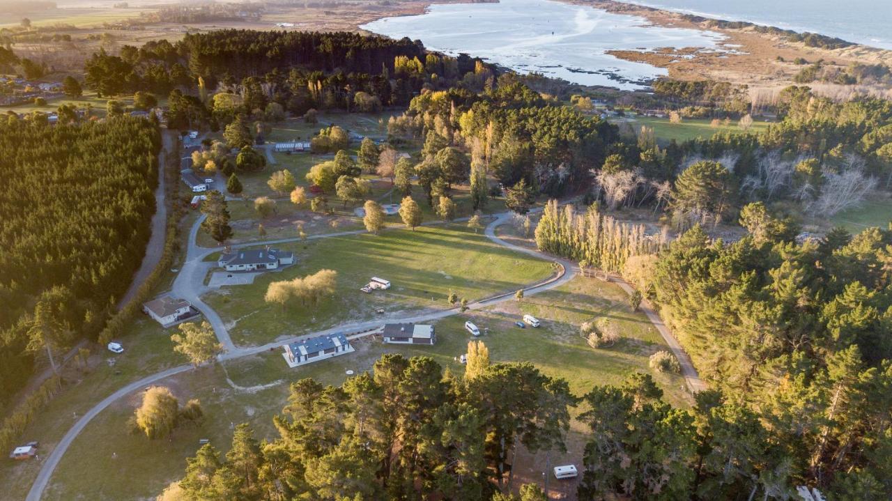 Spencer Beach Top 10 Holiday Park Крайстчёрч Экстерьер фото
